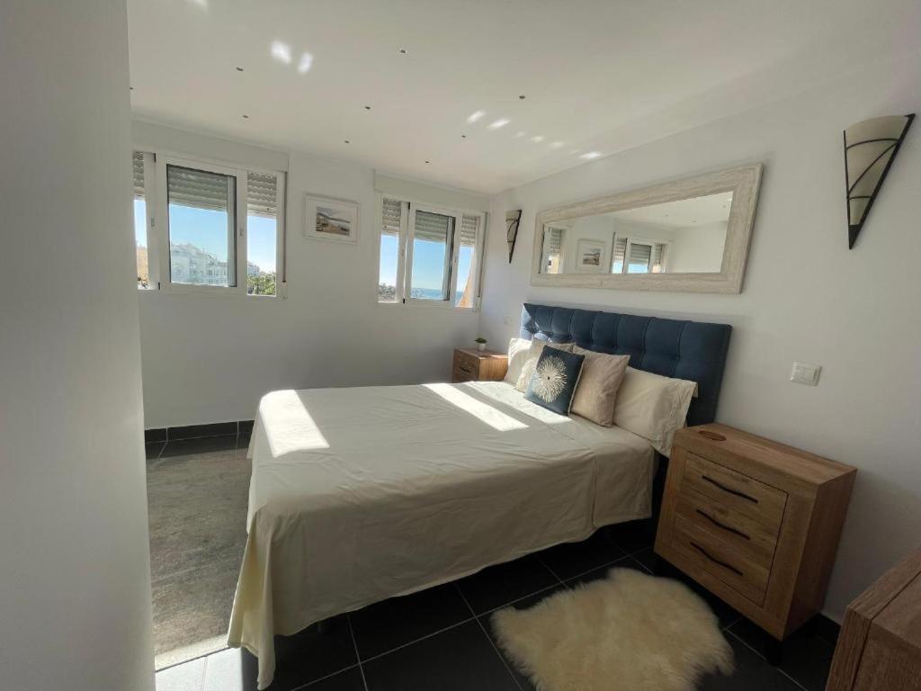 Seaside View Apartment Estepona Luaran gambar