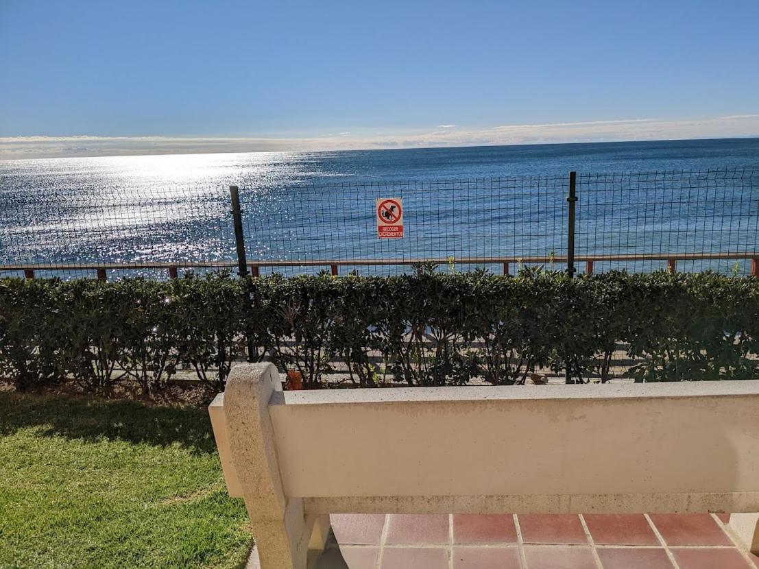 Seaside View Apartment Estepona Luaran gambar
